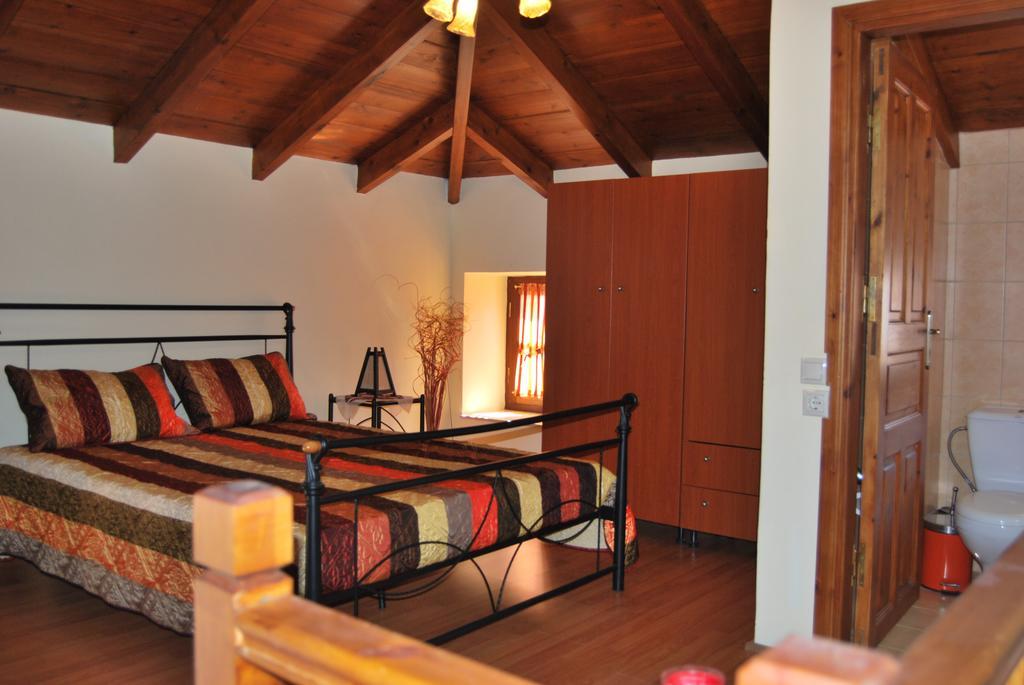 Mika'S House Villa Chalki Town Kamer foto